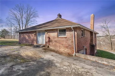 290 High St, Washington, PA 15301