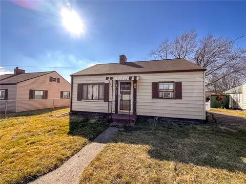 630 Connecticut Ave, Rochester, PA 15074