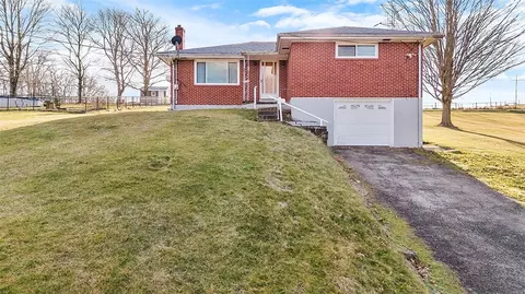 237 Lacock St, Washington, PA 15301