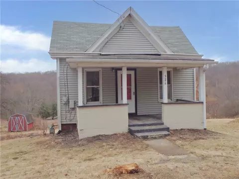 326 Buena Vista Rd, Chicora, PA 16025