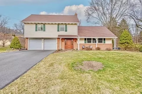 3 Spring Run Rd, Greensburg, PA 15601