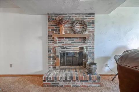 Living - 2603 Timothy Dr, Export, PA 15632 photo 6 of 6