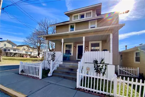 355 Clay St, Rochester, PA 15074