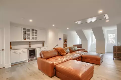 Living - 364 Highpointe Dr, Seven Fields, PA 16046 photo 5 of 7