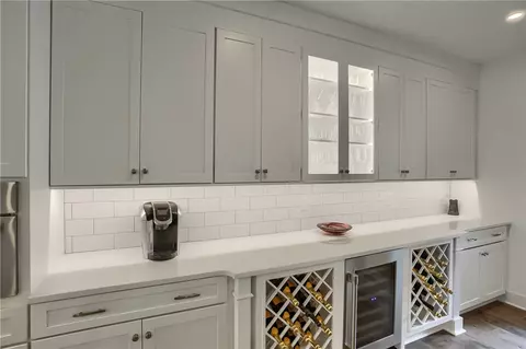 Kitchen - 364 Highpointe Dr, Seven Fields, PA 16046 photo 6 of 11