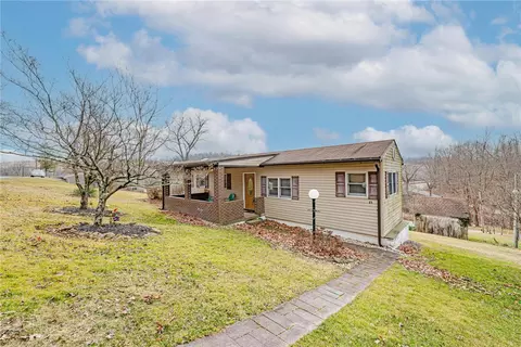 25 Bigler Rd, Bentleyville, PA 15314