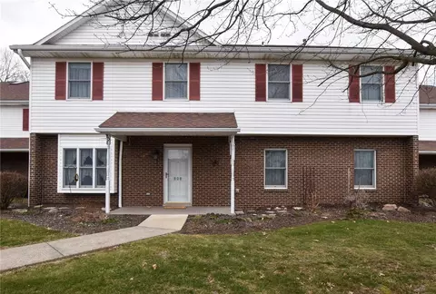 808 Holly Ct, Saxonburg, PA 16056