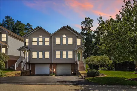 122 Odinwood Ct, Greensburg, PA 15601