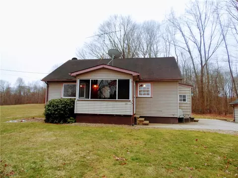 497 Tanglewood Rd, Pulaski, PA 16143