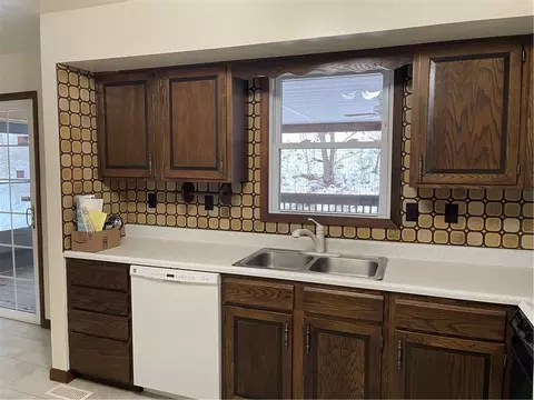 Kitchen - 147 Todd Rd, Freeport, PA 16229 photo 1 of 6