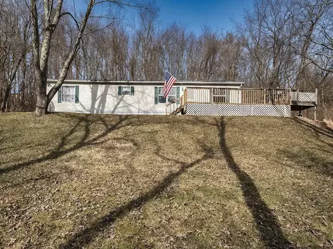 120 Dance Hall Dr, Apollo, PA 15613