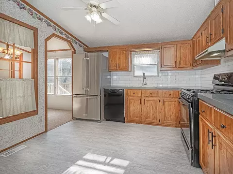 120 Dance Hall Dr, Apollo, PA 15613 photo 11