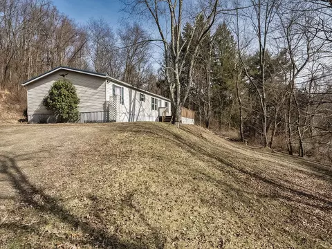 120 Dance Hall Dr, Apollo, PA 15613 photo 4