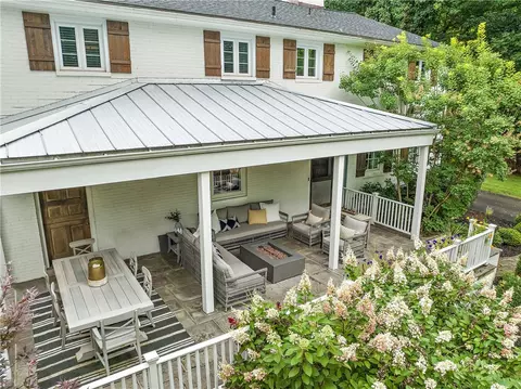 607 Davis Ln, Sewickley, PA 15143