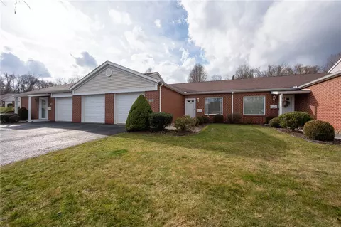 1468 Spring Crest Cir, Latrobe, PA 15650