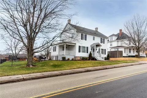 25 N Morgantown St, Fairchance, PA 15436