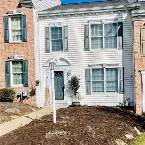 630 Hunting Creek Rd, Canonsburg, PA 15317