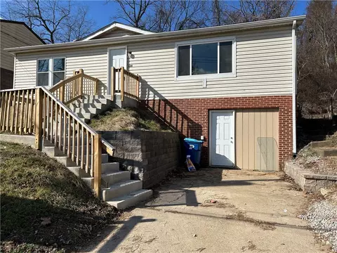 644 Homewood Dr, Pittsburgh, PA 15235