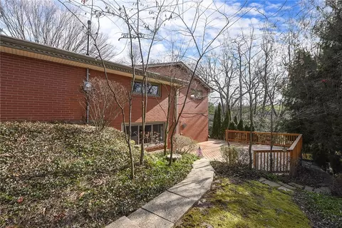 6913 Merton Rd, Pittsburgh, PA 15202
