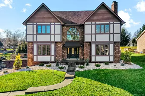 147 Hickory Heights Dr, Bridgeville, PA 15017