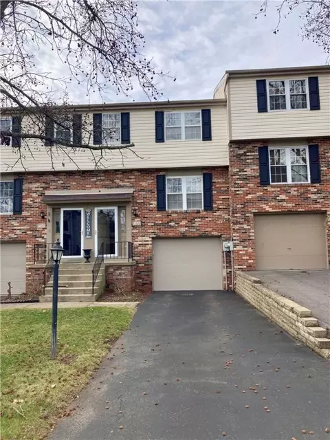 3077 Meadow Brook Ct, Gibsonia, PA 15044