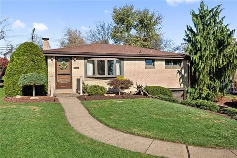 453 Macassar Dr, Pittsburgh, PA 15236