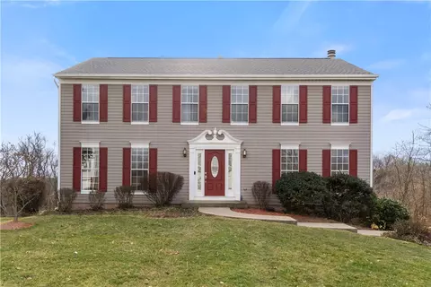 222 Edgewood Dr, Beaver, PA 15009
