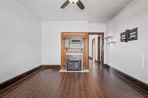Living - 299 15th St, Monaca, PA 15061 photo 2 of 3
