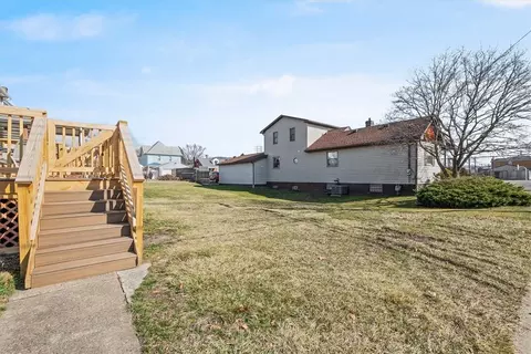 Exterior - 299 15th St, Monaca, PA 15061 photo 6 of 9