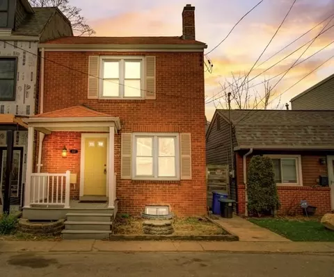 352 Lamont Pl, Pittsburgh, PA 15232