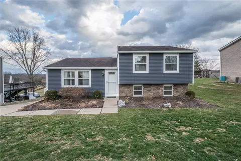168 Cranbrooke Dr, Coraopolis, PA 15108