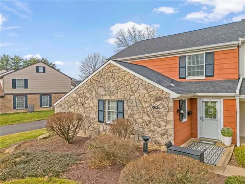 114 Roscommon Pl, Mcmurray, PA 15317
