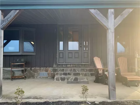 20 Moore Rd, West Alexander, PA 15376