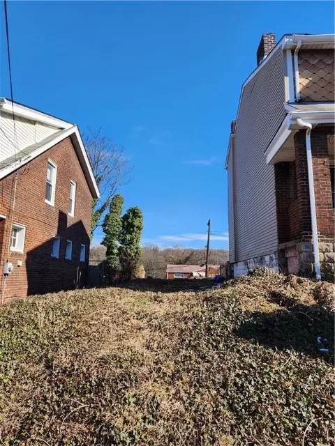 3274 Parkview Ave, Pittsburgh, PA 15213