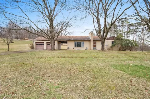 401 Wallace Rd, Wexford, PA 15090