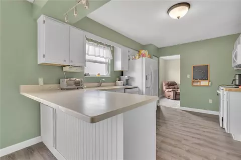 Kitchen - 154 Cedar Ridge Dr, Monaca, PA 15061 photo 3 of 6