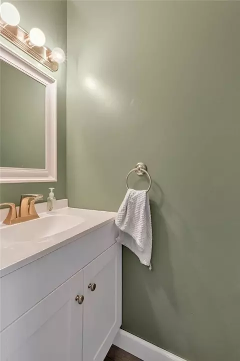 Bath - 154 Cedar Ridge Dr, Monaca, PA 15061 photo 1 of 3