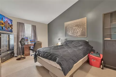 Bedroom - 154 Cedar Ridge Dr, Monaca, PA 15061 photo 3 of 9