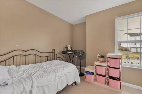 Bedroom - 154 Cedar Ridge Dr, Monaca, PA 15061 photo 8 of 9