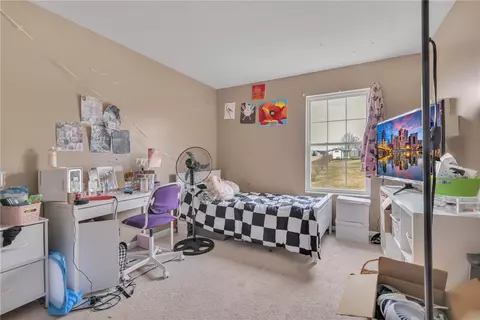 Bedroom - 154 Cedar Ridge Dr, Monaca, PA 15061 photo 7 of 9