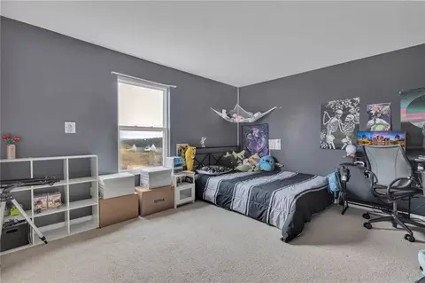 Bedroom - 154 Cedar Ridge Dr, Monaca, PA 15061 photo 5 of 9