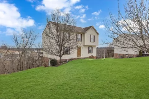 Exterior - 154 Cedar Ridge Dr, Monaca, PA 15061 photo 4 of 9