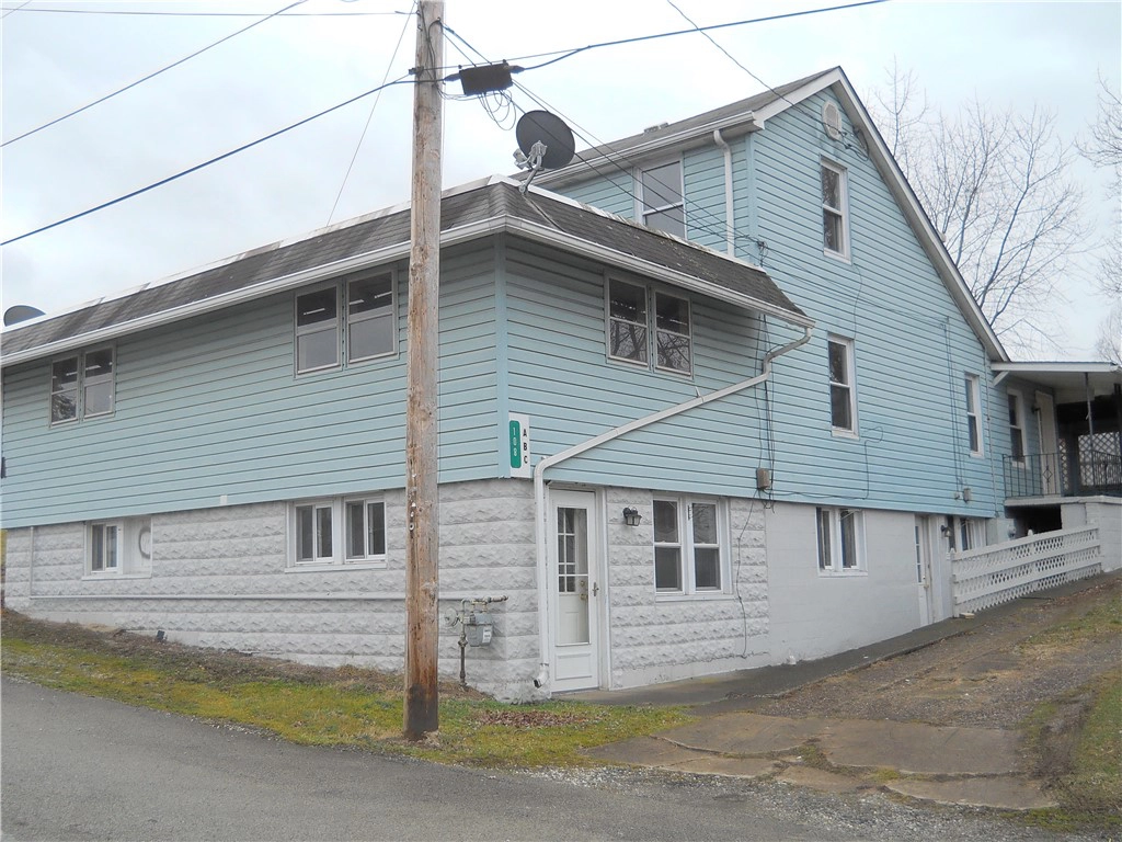 108 Peach St  