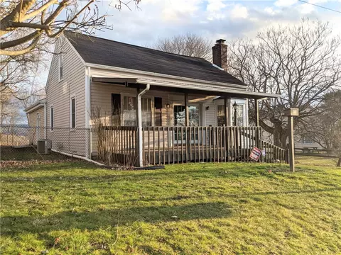 300 Narrows, Connellsville, PA 15425