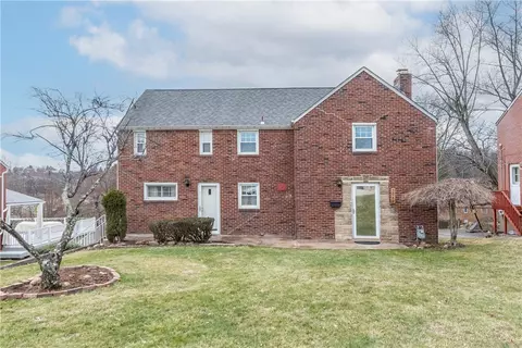 5060 Daube Dr, Pittsburgh, PA 15236