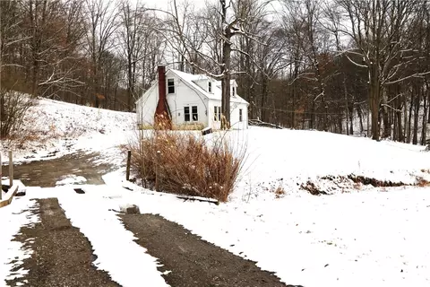 1135 Tevebaugh Hollow Rd, Freedom, PA 15042