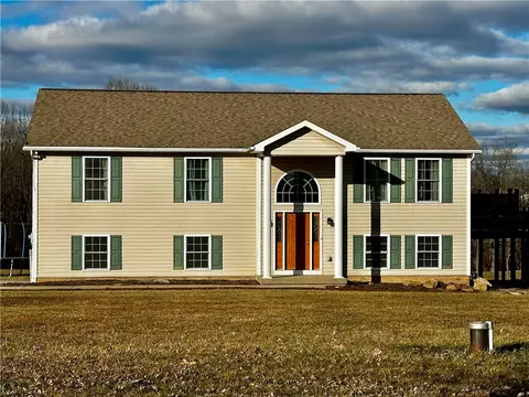 101 Ethan Hill Dr, Harrisville, PA 16038