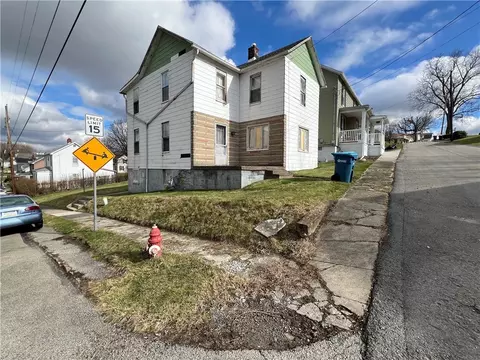 Exterior - 132 Yoder Ave, Mount Pleasant, PA 15666 photo 2 of 6
