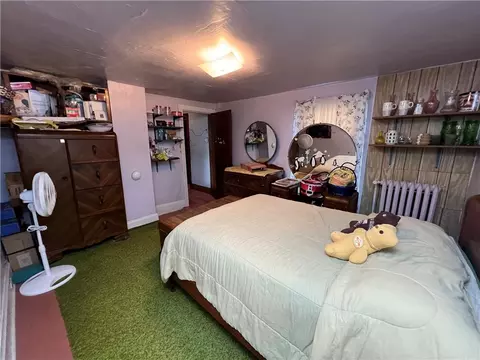 Bedroom - 132 Yoder Ave, Mount Pleasant, PA 15666 photo 4 of 5