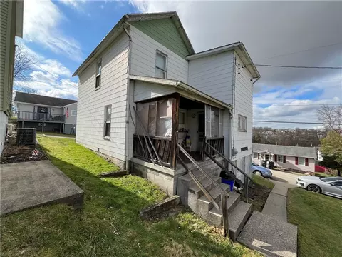 132 Yoder Ave, Mount Pleasant, PA 15666